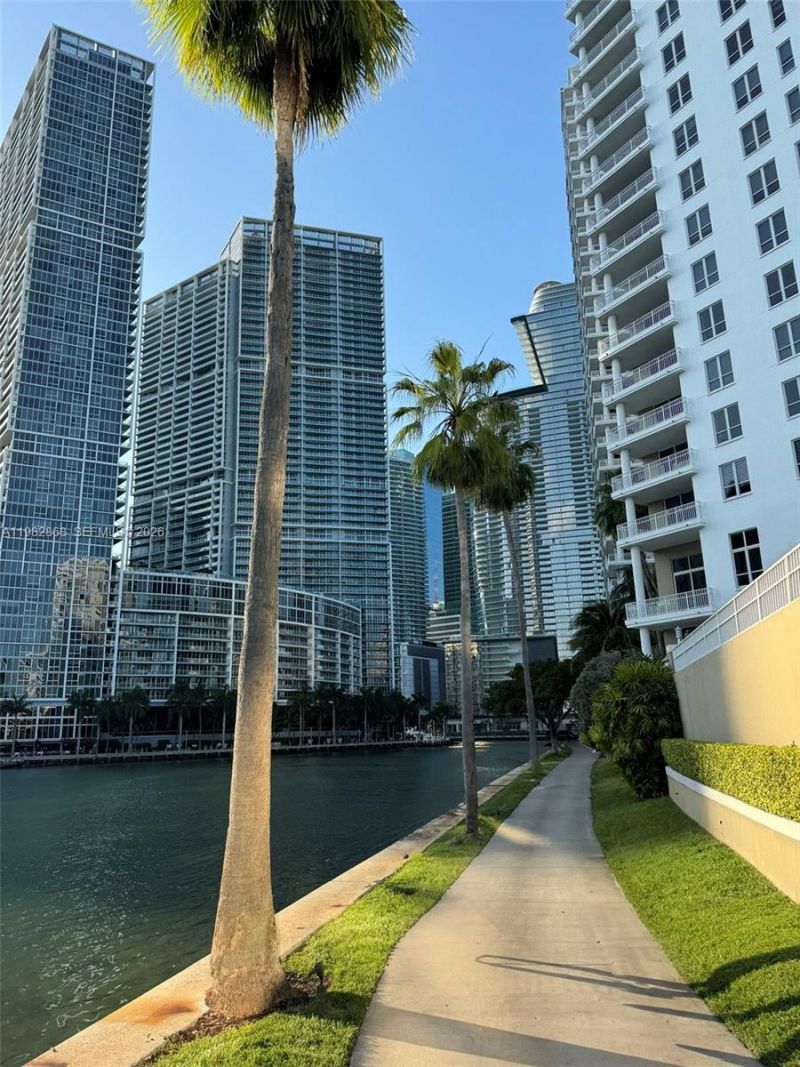 701 Brickell Key Blvd , Unit 910, Miami, FL 33131 Photo