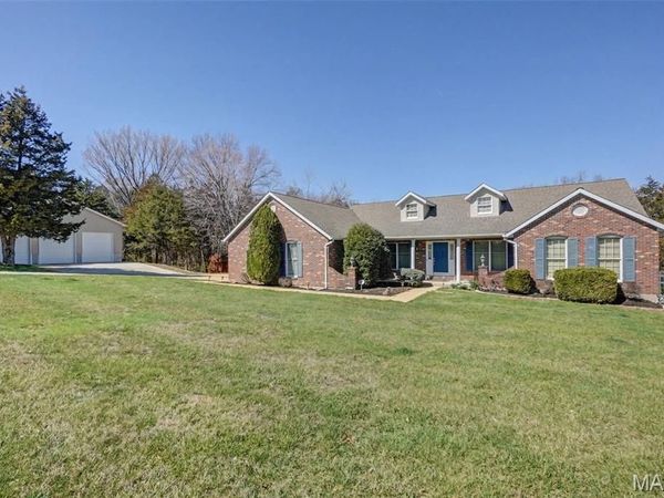 2489 Stonegate Drive, Festus, MO 63028