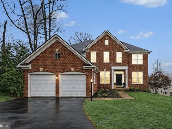 19201 BUNA STREET, TRIANGLE, VA 22172