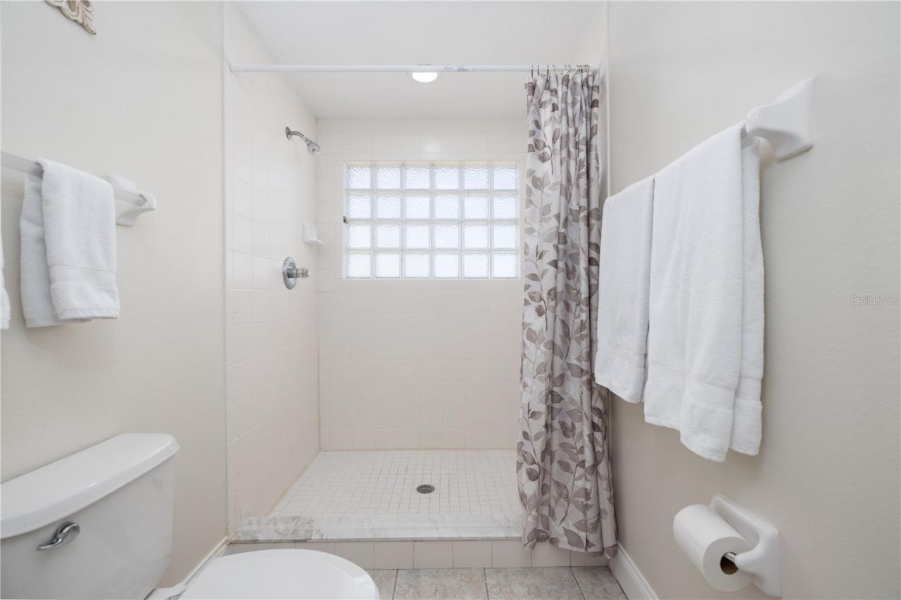 3076 Ocean Shore Boulevard, Ormond Beach, FL 32176 Photo