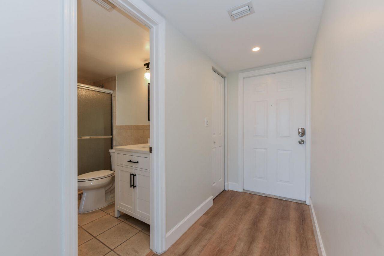 1605 S Us Highway 1, Unit M1-403, Jupiter, FL 33477 Photo