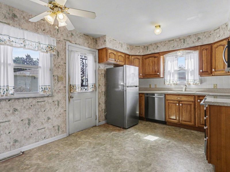 1624 Miltwood Road, Columbus, OH 43227 Photo 10