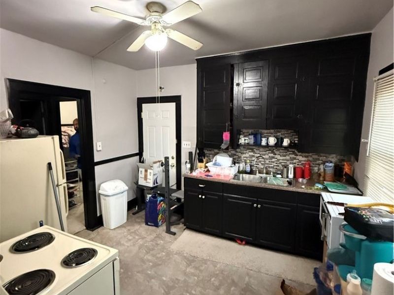 13609 Eaglesmere Avenue, Cleveland, OH 44110 Photo 7