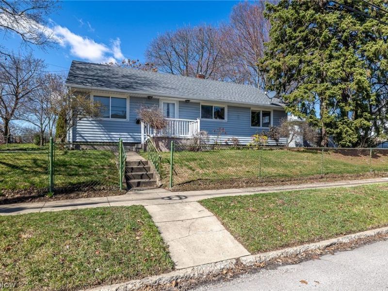 507 Broad Boulevard, Cuyahoga Falls, OH 44221 Photo 1