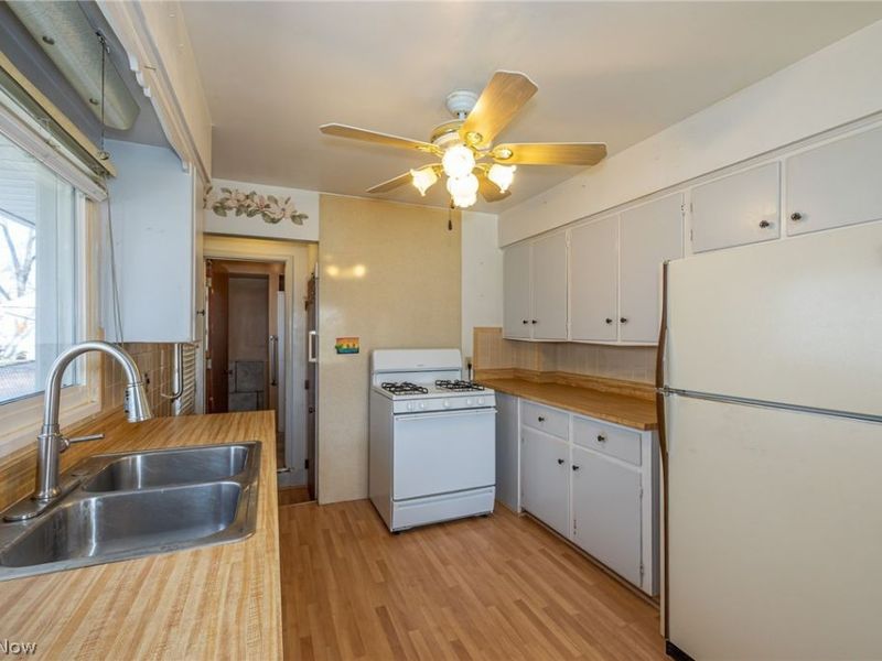 507 Broad Boulevard, Cuyahoga Falls, OH 44221 Photo 5