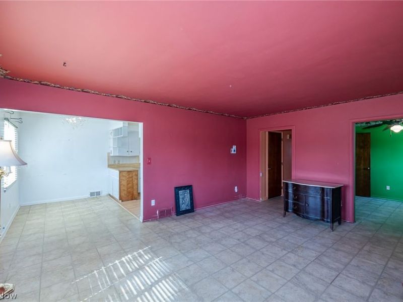 507 Broad Boulevard, Cuyahoga Falls, OH 44221 Photo 8