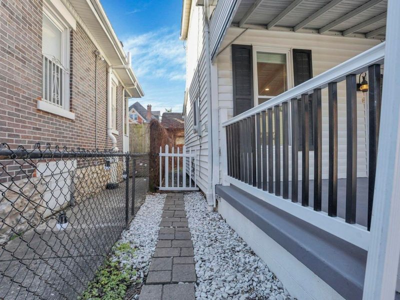 553 Elsmere Street, Columbus, OH 43206 Photo 6