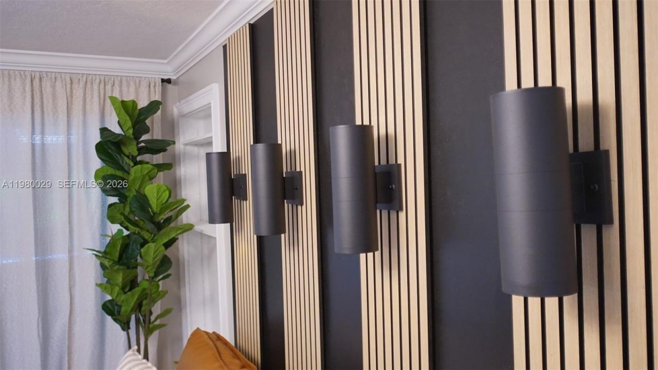 1419 N 16th Ct, Hollywood, FL 33020 Photo