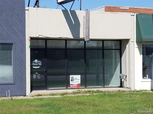 4512 Dixie Highway , Waterford Twp, MI 48329