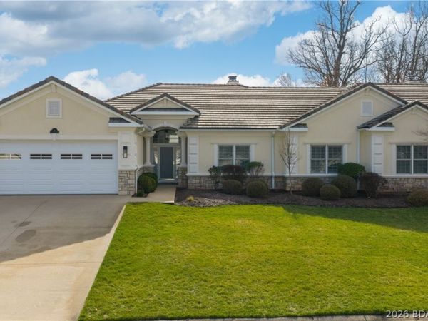 261 Bello Point Drive, Sunrise Beach, MO 65079