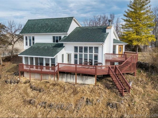 1612 Camp Hohn Drive, Gravois Mills, MO 65037