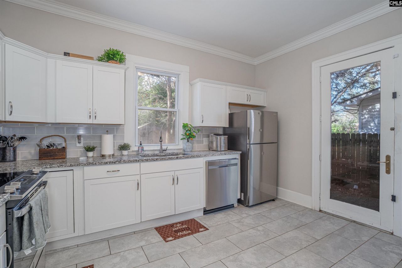 2805 River Drive  Photo 7