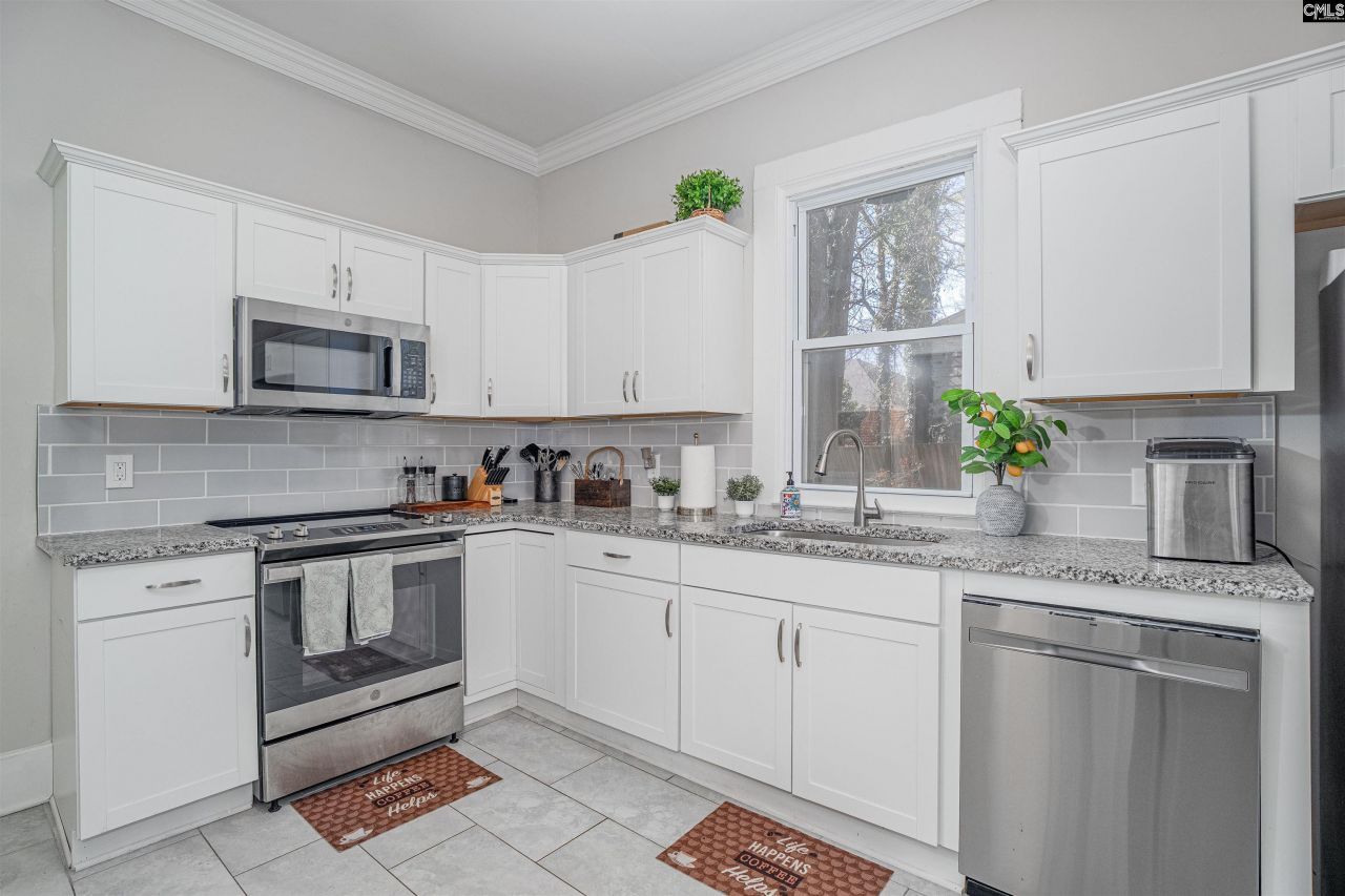 2805 River Drive  Photo 9