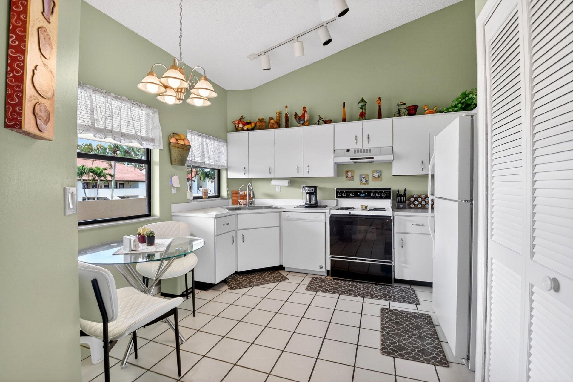 5903 Parkwalk Drive, Unit 623, Boynton Beach, FL 33472 Photo