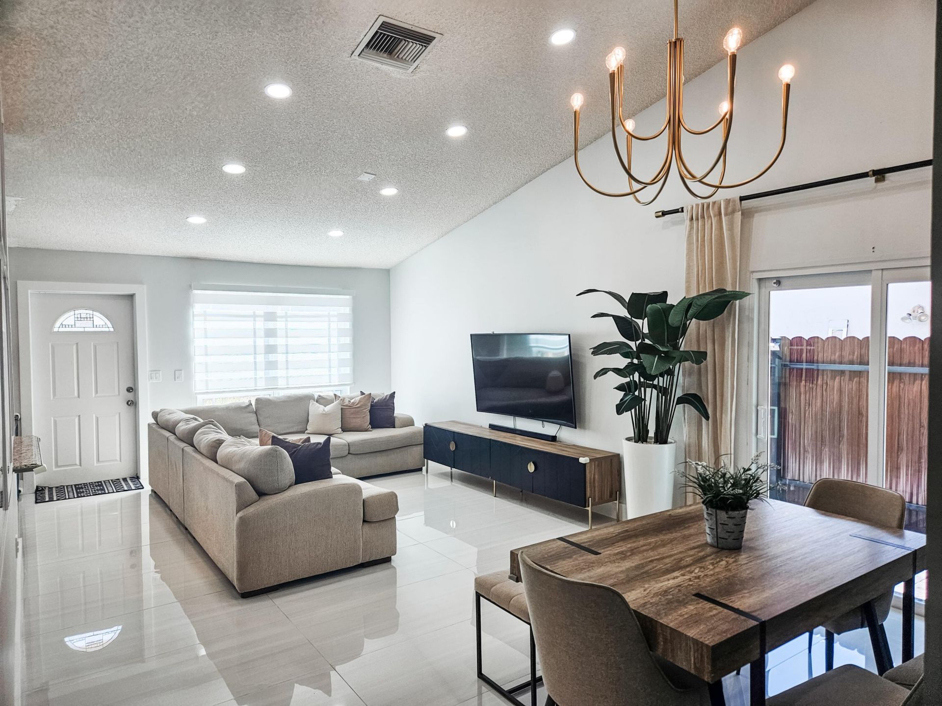 13431 SW 9th Place, Davie, FL 33325 Photo