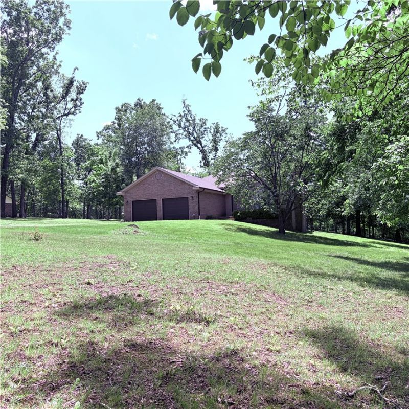 11639 Oak Hills Drive Bentonville, AR 72712