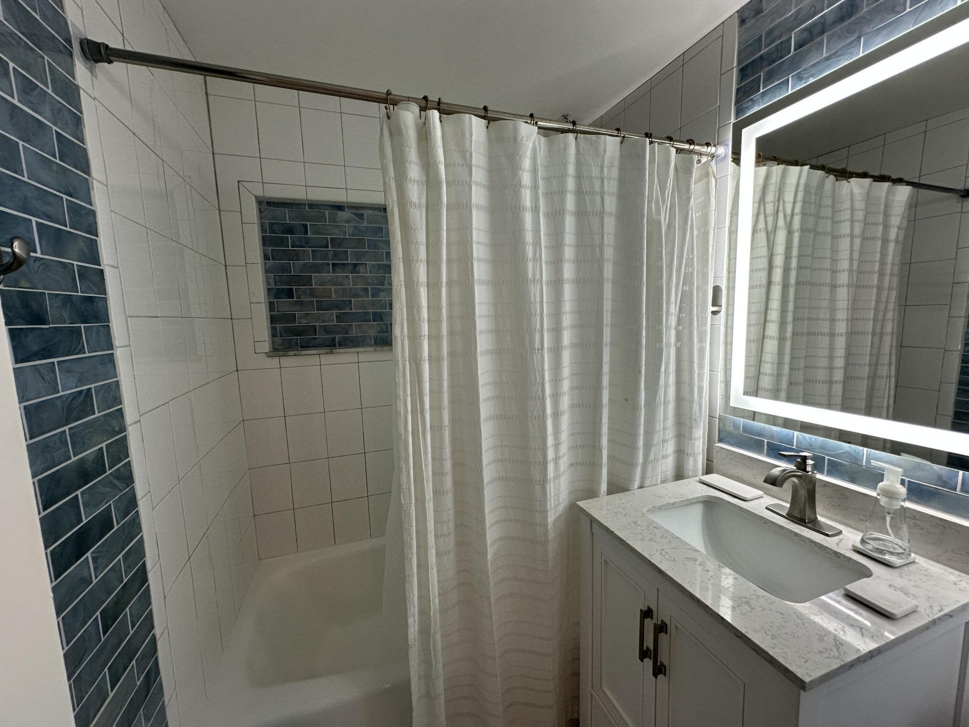 4490 NE Indian River Drive, Jensen Beach, FL 34957 Photo