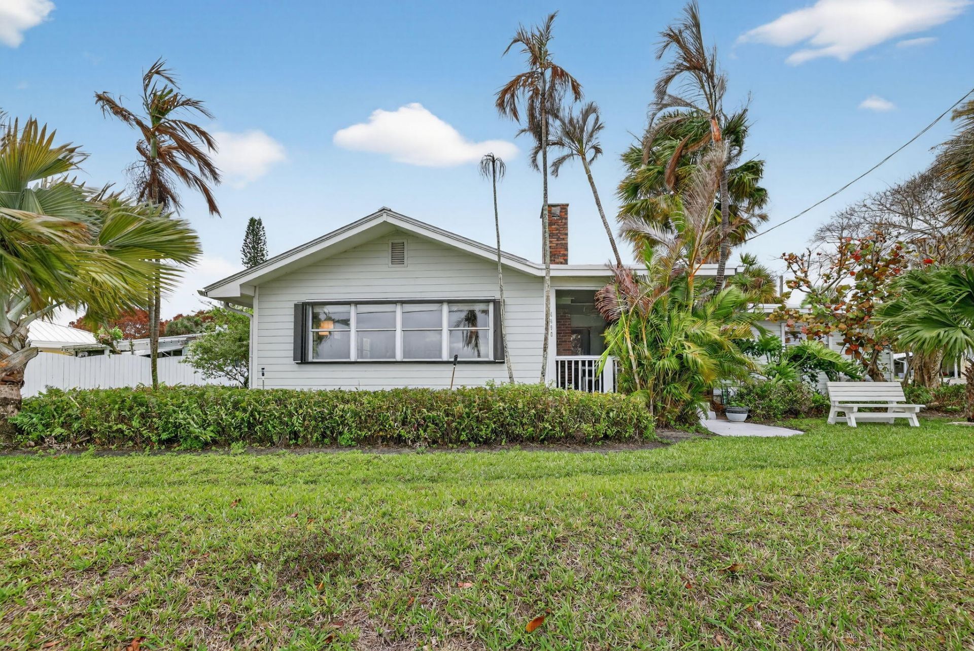 4490 NE Indian River Drive, Jensen Beach, FL 34957 Photo