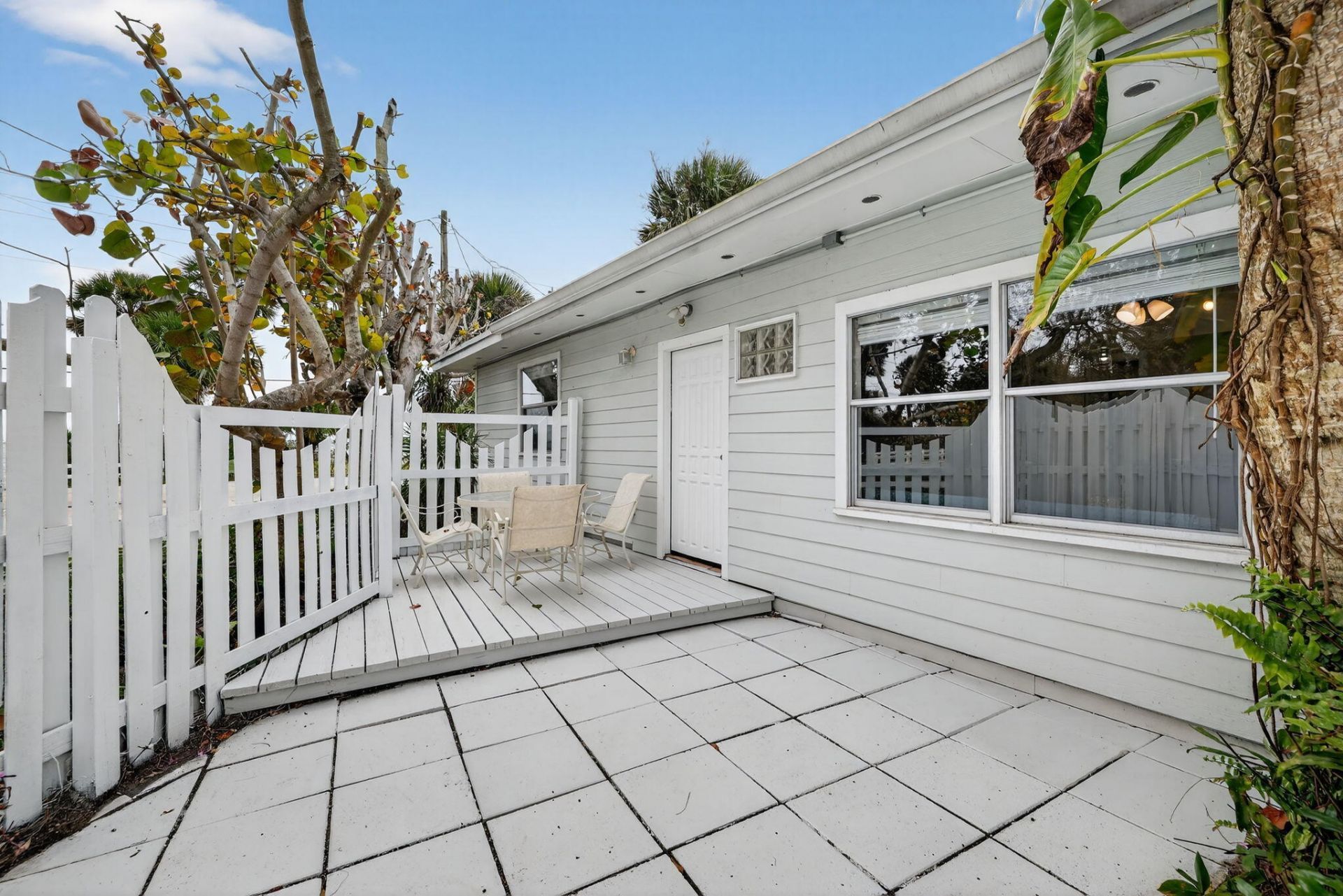 4490 NE Indian River Drive, Jensen Beach, FL 34957 Photo