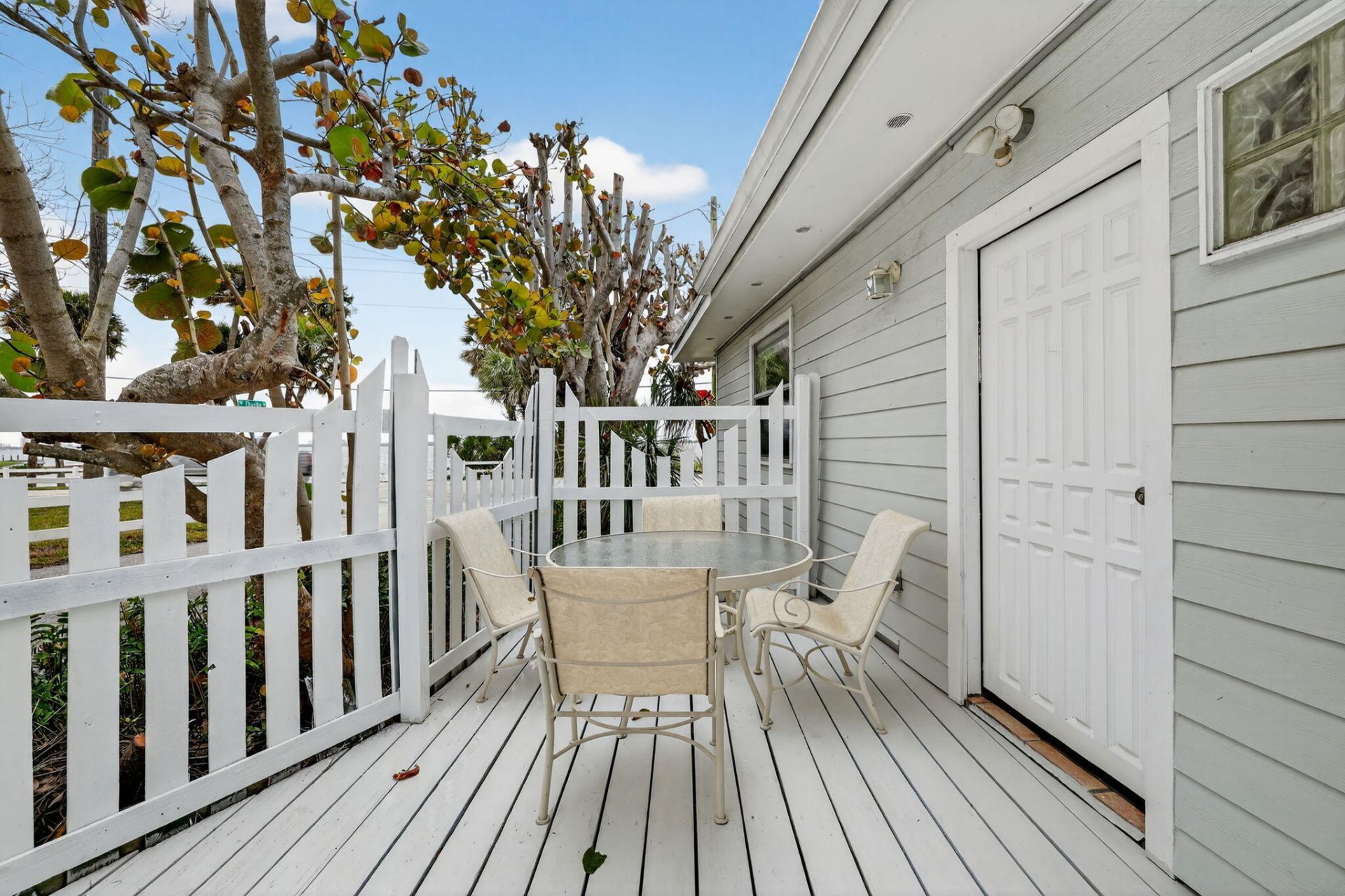 4490 NE Indian River Drive, Jensen Beach, FL 34957 Photo