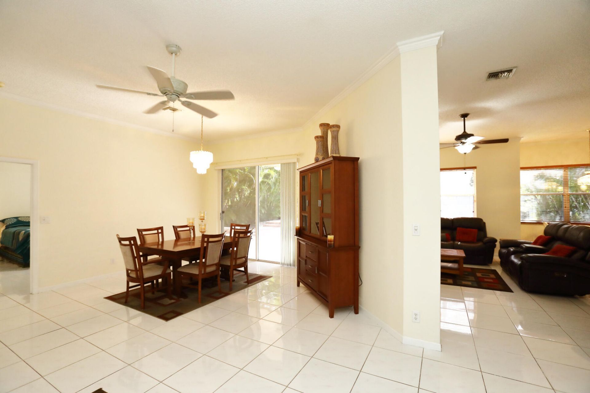 5330 SW 199 Avenue, Pembroke Pines, FL 33332 Photo
