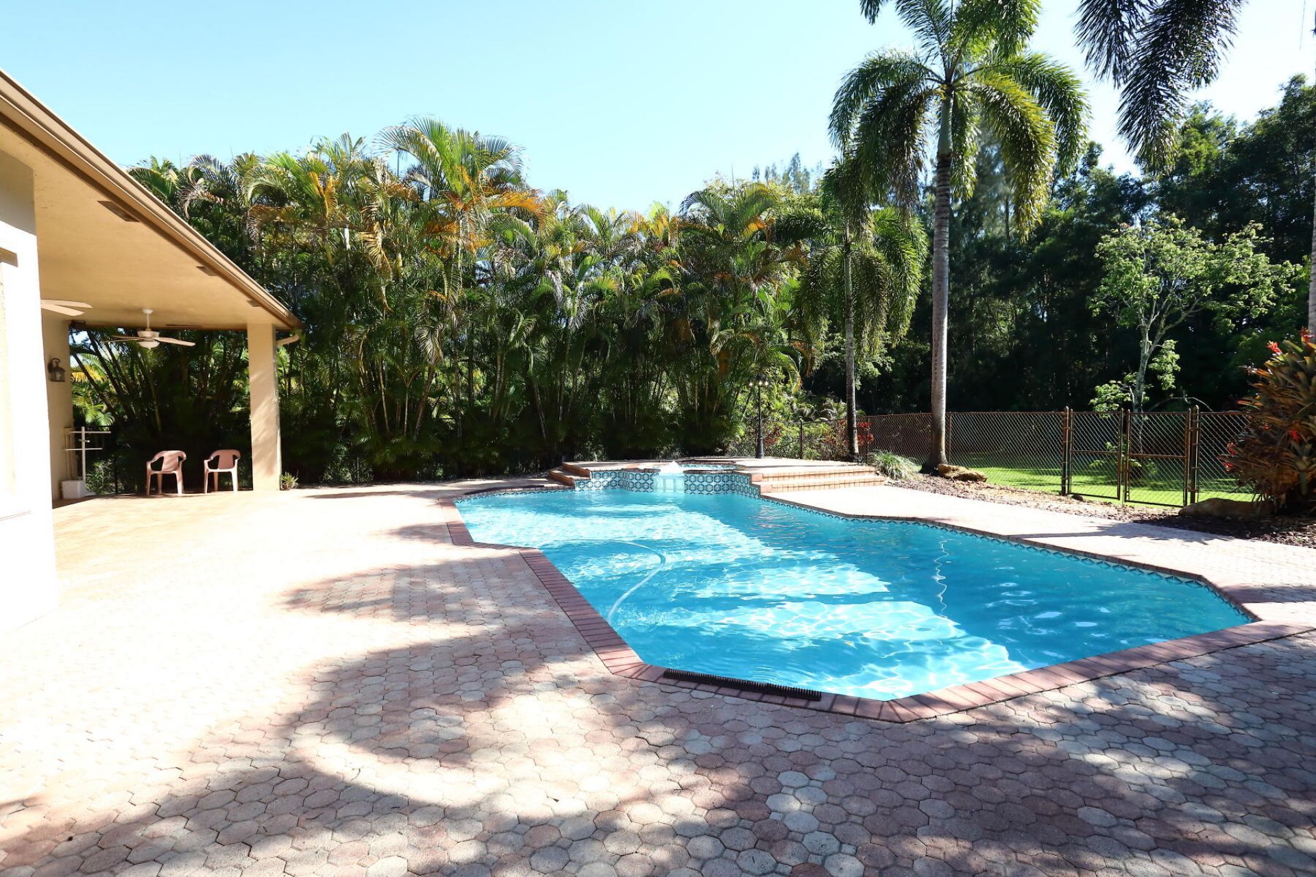 5330 SW 199 Avenue, Pembroke Pines, FL 33332 Photo