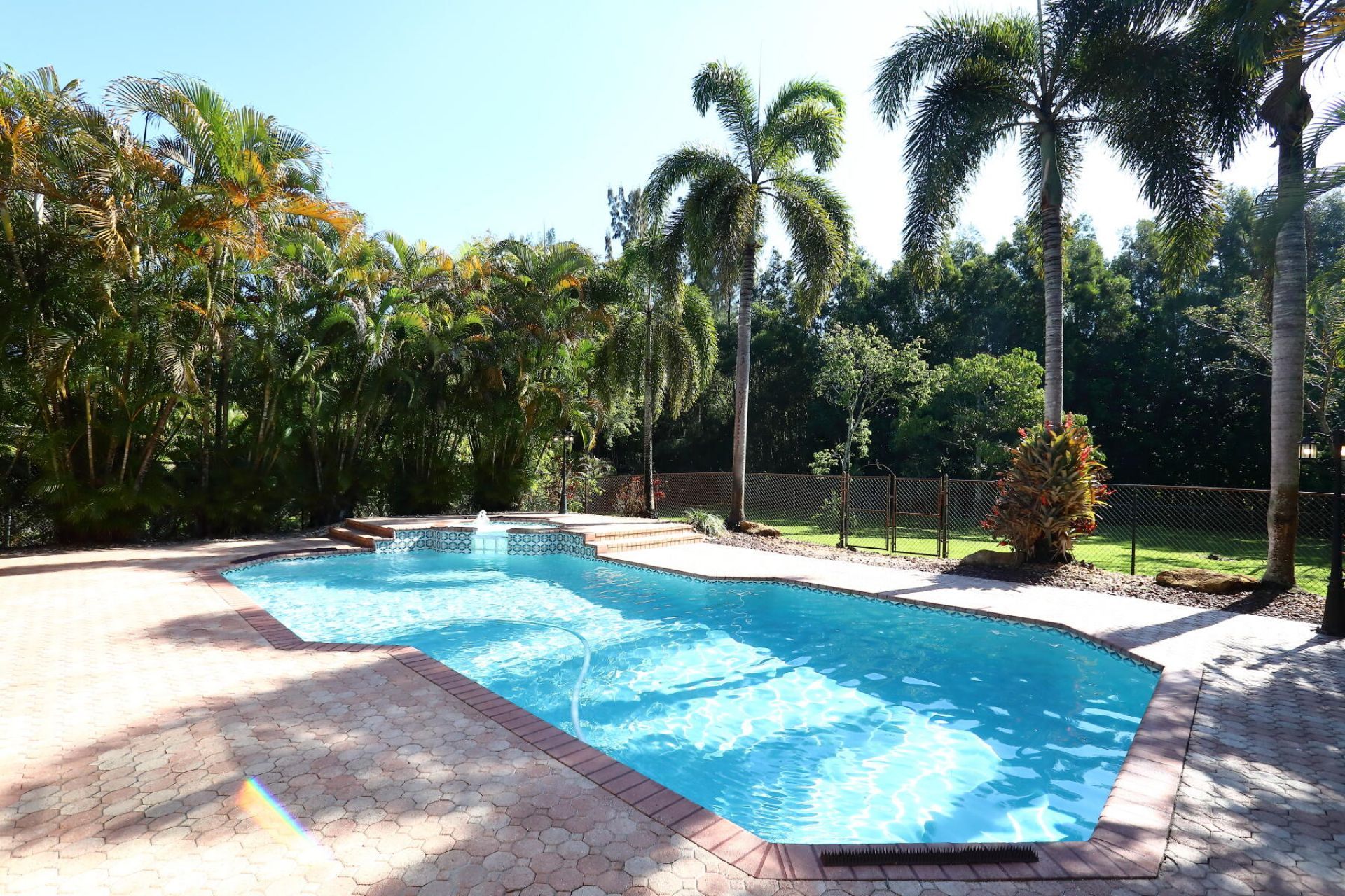 5330 SW 199 Avenue, Pembroke Pines, FL 33332 Photo