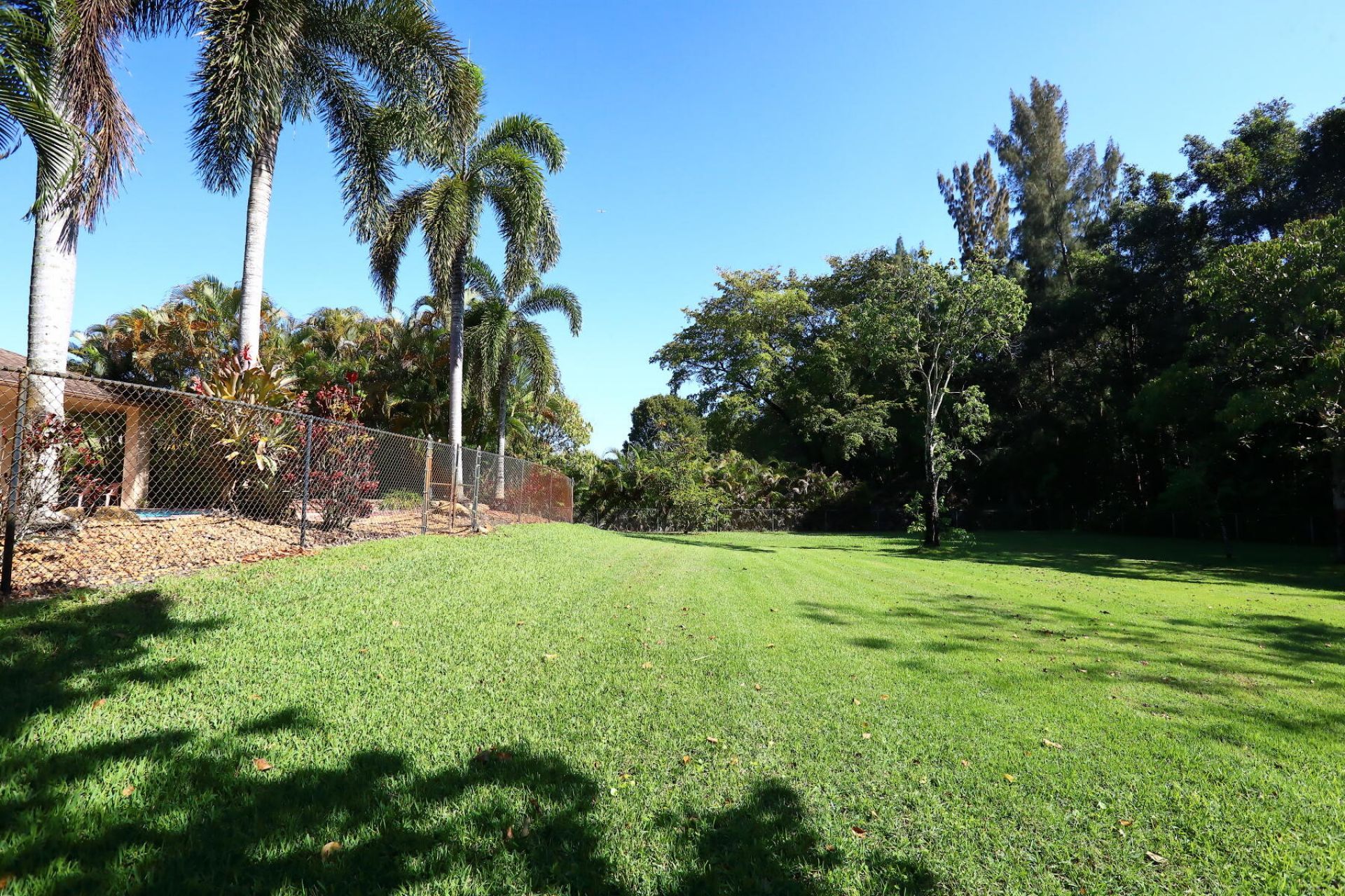 5330 SW 199 Avenue, Pembroke Pines, FL 33332 Photo