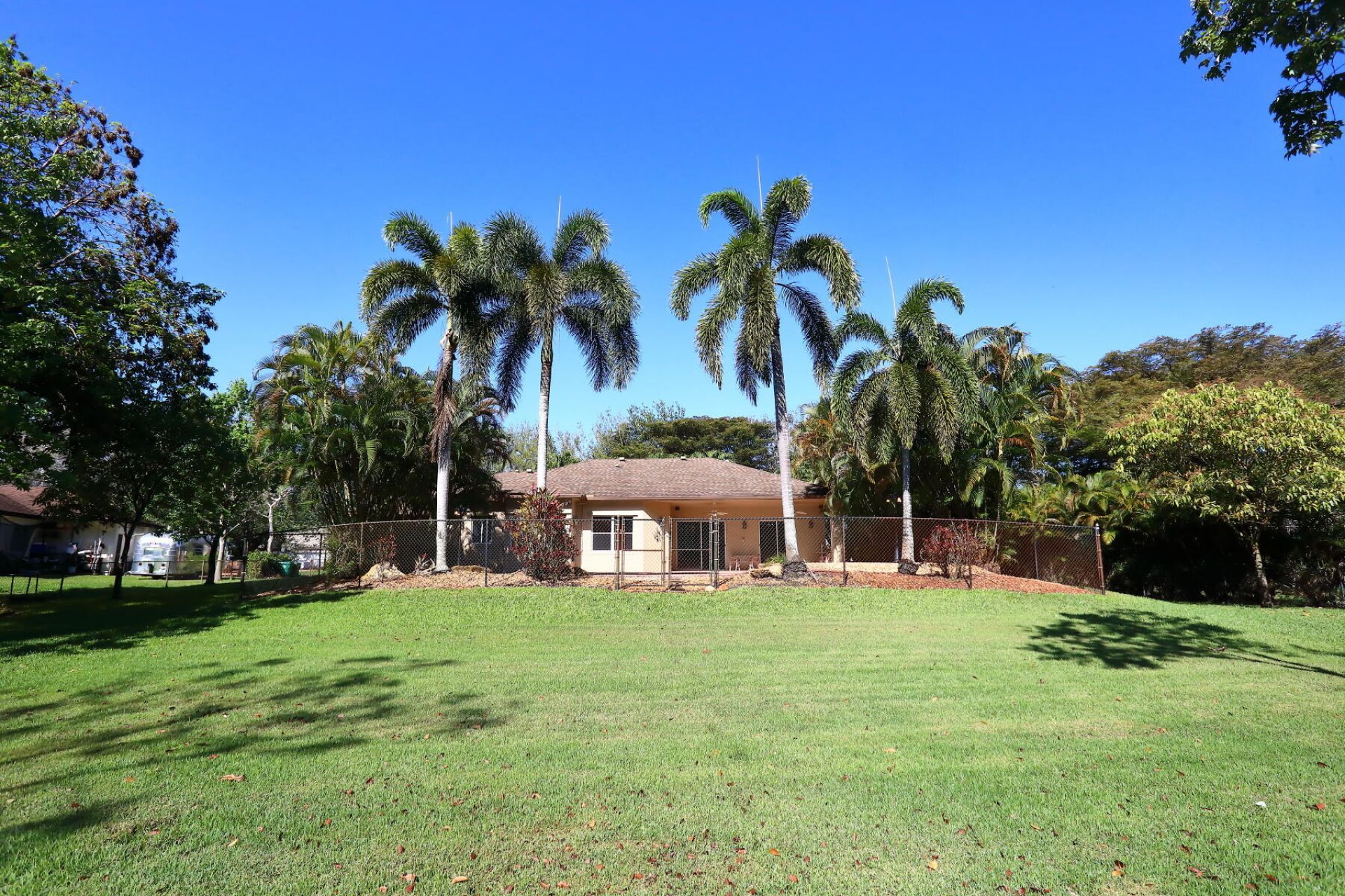 5330 SW 199 Avenue, Pembroke Pines, FL 33332 Photo