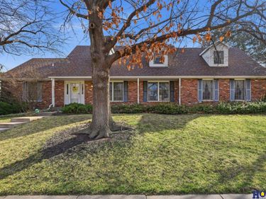 930 Evergreen Drive, Lincoln, NE 68510