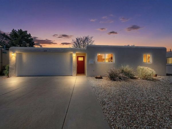 1837 Lester Drive NE, Albuquerque, NM 87112