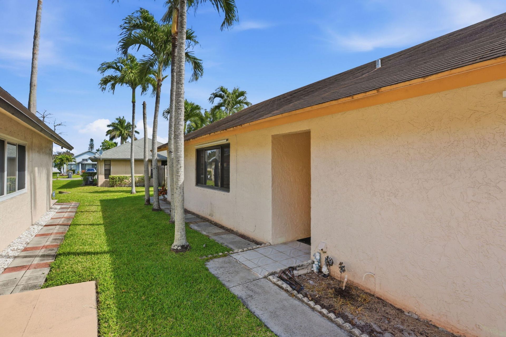 1387 Longarzo Place, West Palm Beach, FL 33415 Photo