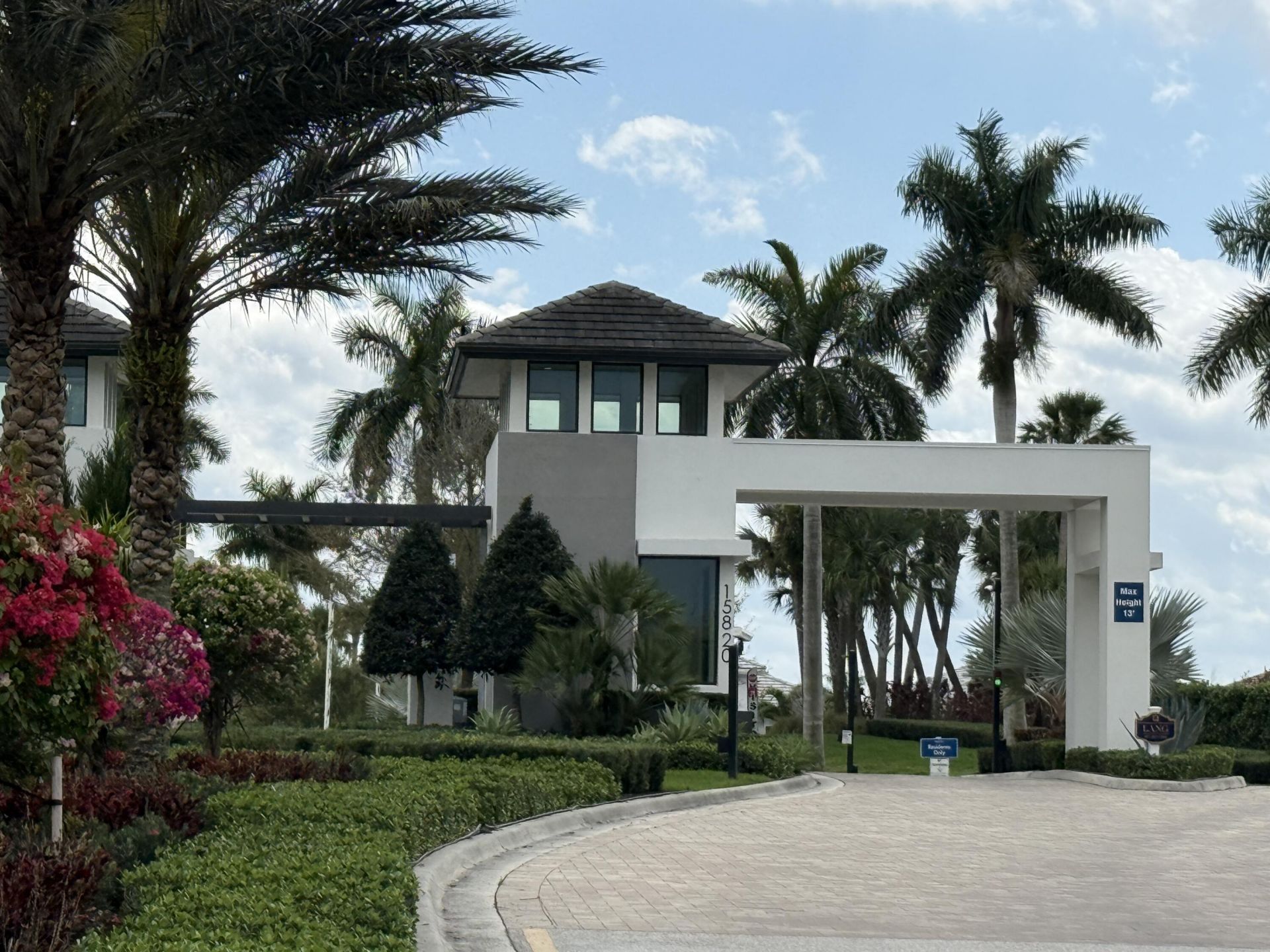 5492 St Armands Way, Westlake, FL 33470 Photo