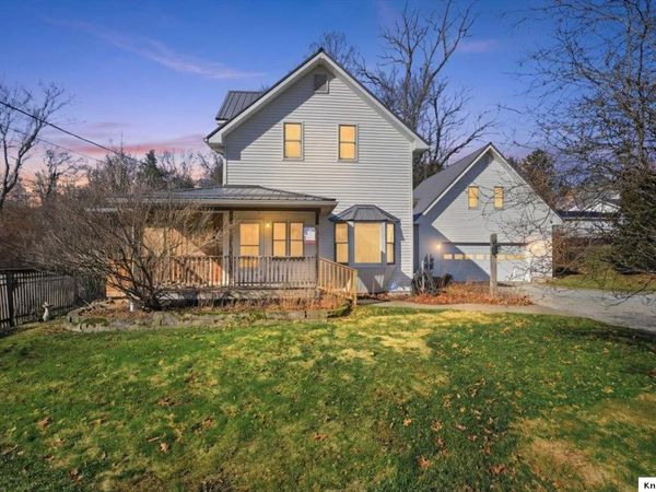 106 Meadow Ln., Gambier, OH 43022