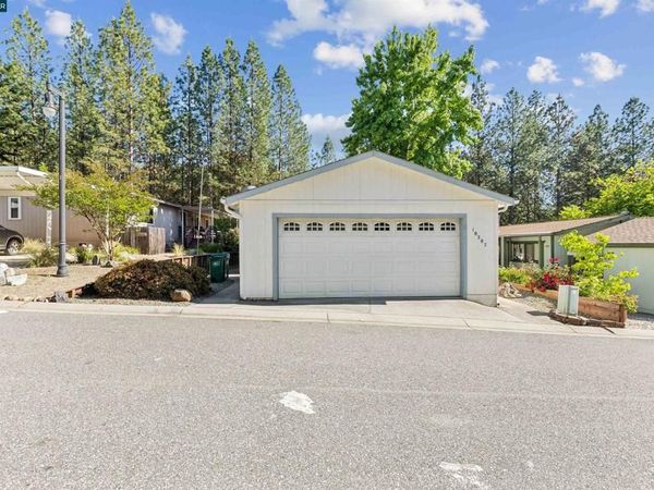 10207 Timberland Dr, Grass Valley, CA 95949