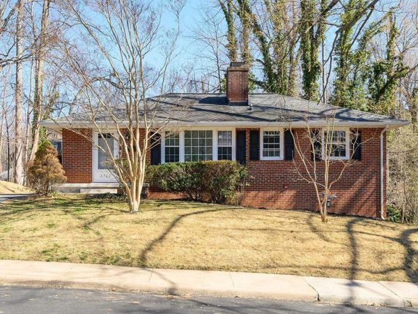 2726 MCELROY DR, Charlottesville, VA 22903