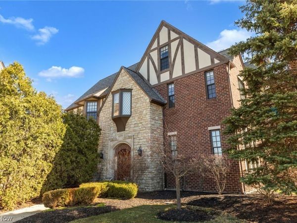 39489 Tudor Drive, Willoughby, OH 44094