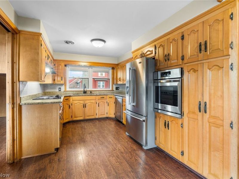 304 South Street, Louisville, OH 44641 Photo 12