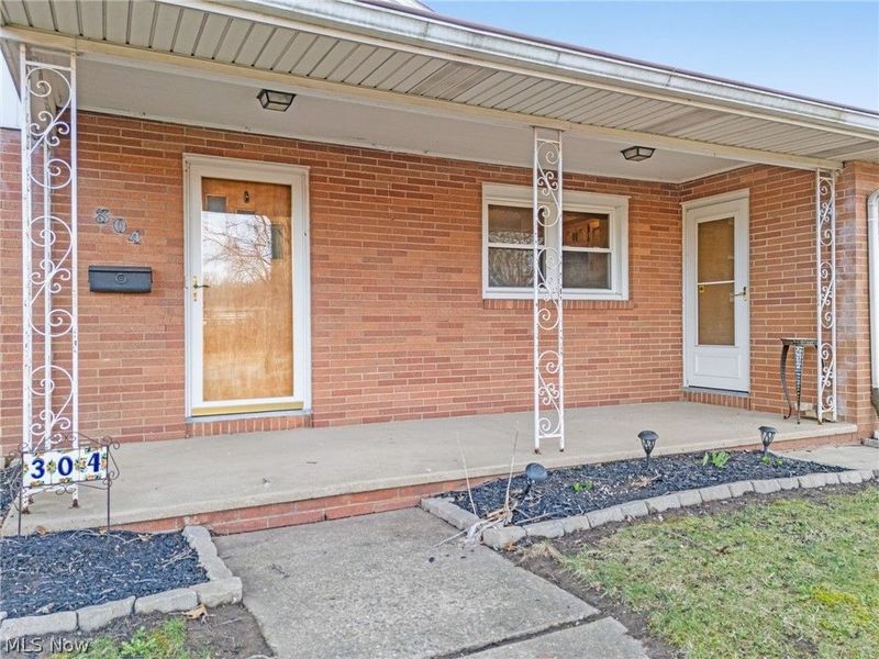 304 South Street, Louisville, OH 44641 Photo 4