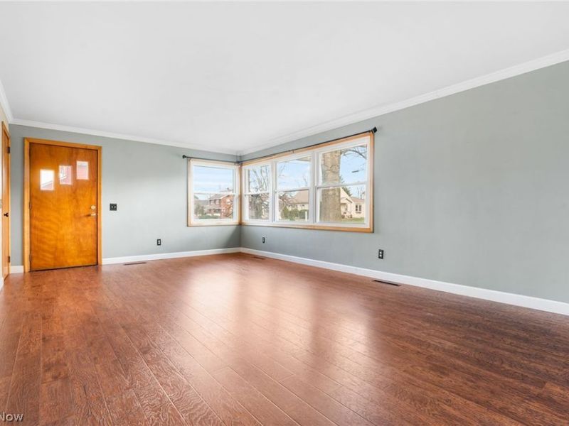 304 South Street, Louisville, OH 44641 Photo 5