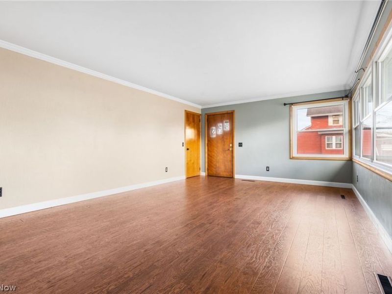 304 South Street, Louisville, OH 44641 Photo 8