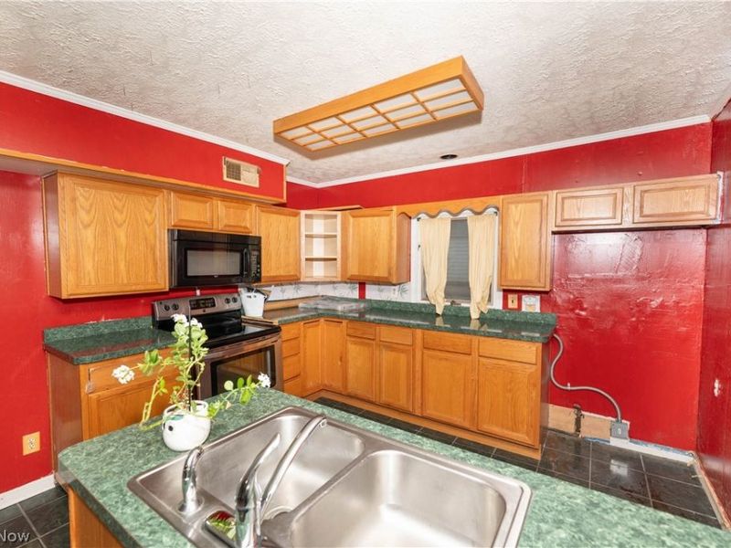 2758 Oak Street, Willoughby Hills, OH 44094 Photo 10