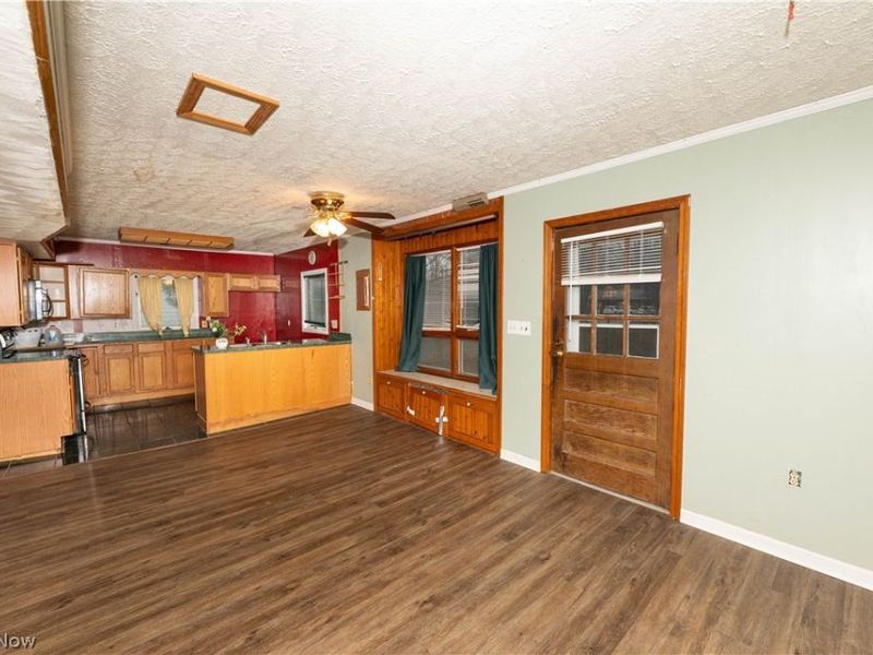 2758 Oak Street, Willoughby Hills, OH 44094 Photo 5