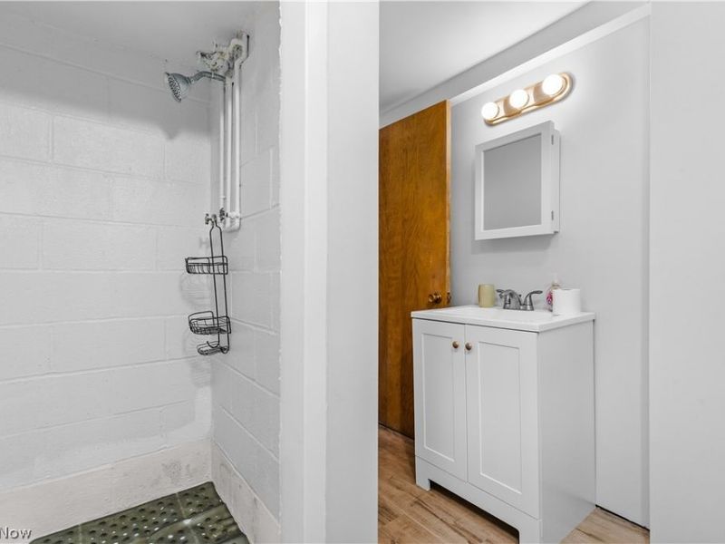 10701 Barrington Boulevard, Parma Heights, OH 44130 Photo 15