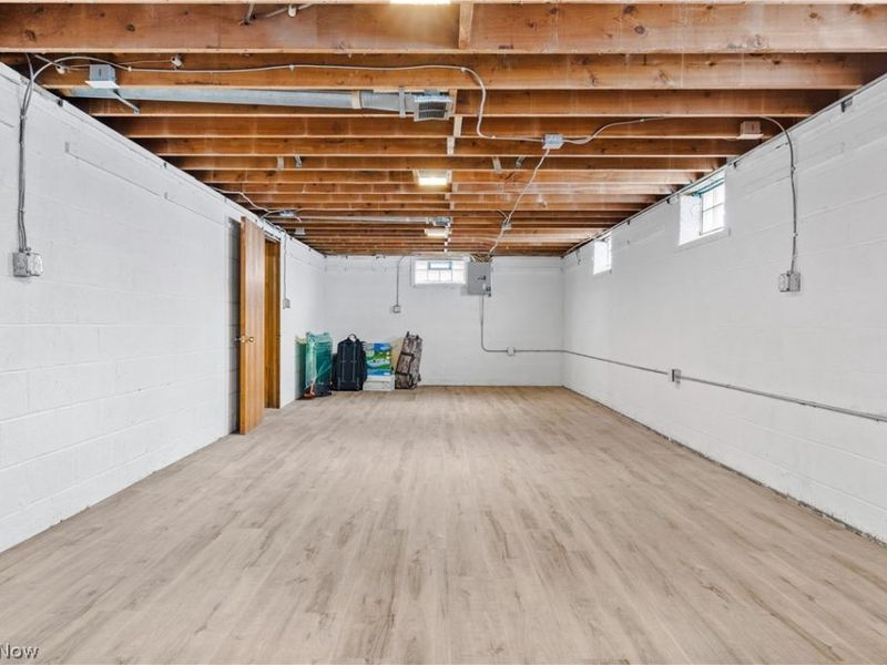 10701 Barrington Boulevard, Parma Heights, OH 44130 Photo 16