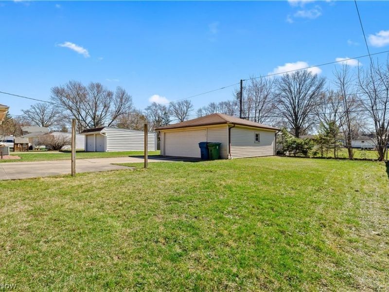 10701 Barrington Boulevard, Parma Heights, OH 44130 Photo 20