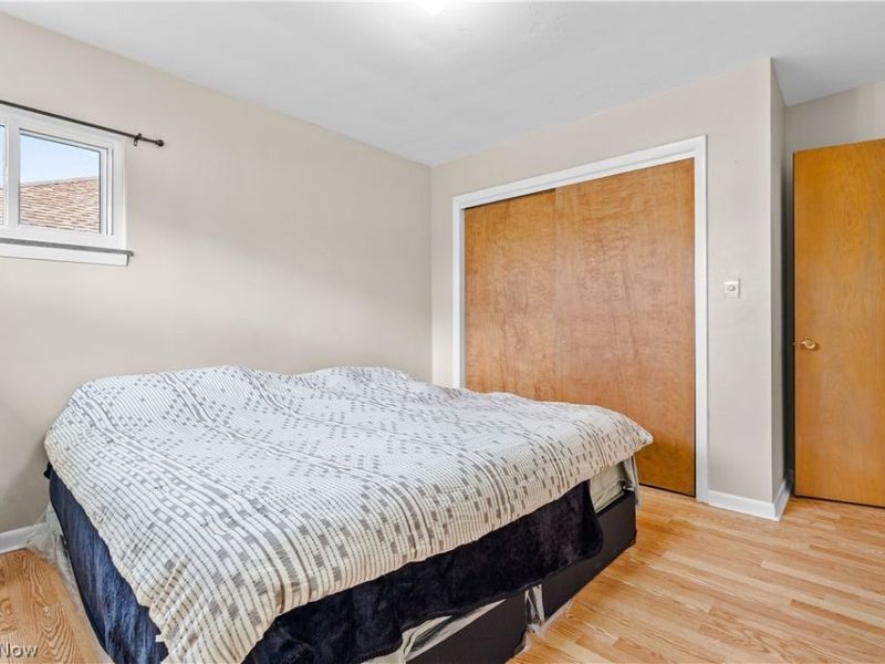 10701 Barrington Boulevard, Parma Heights, OH 44130 Photo 7