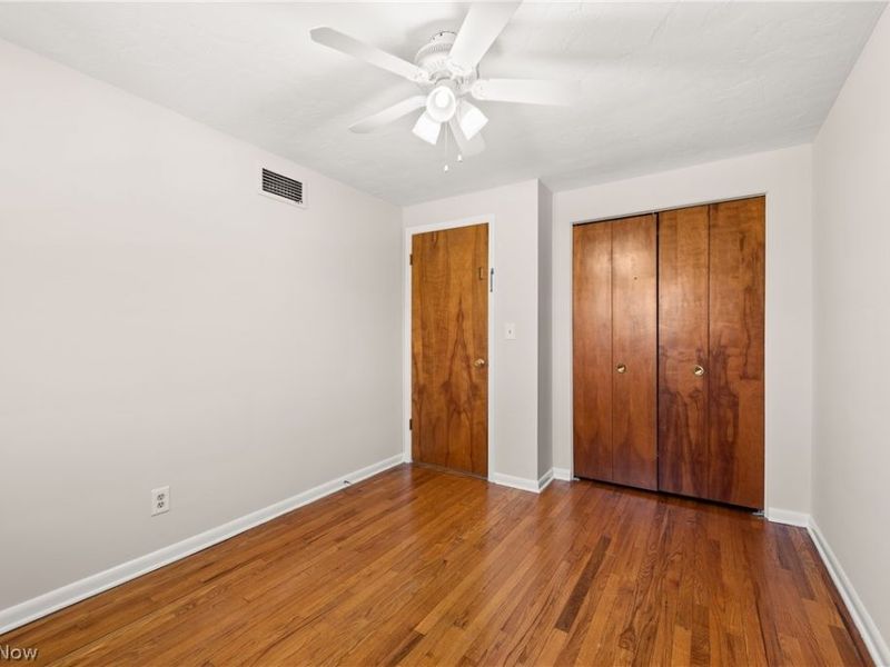 25555 Country Club Boulevard, North Olmsted, OH 44070 Photo 32