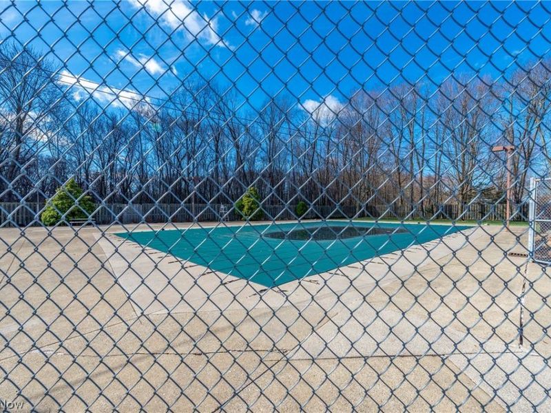 25555 Country Club Boulevard, North Olmsted, OH 44070 Photo 40