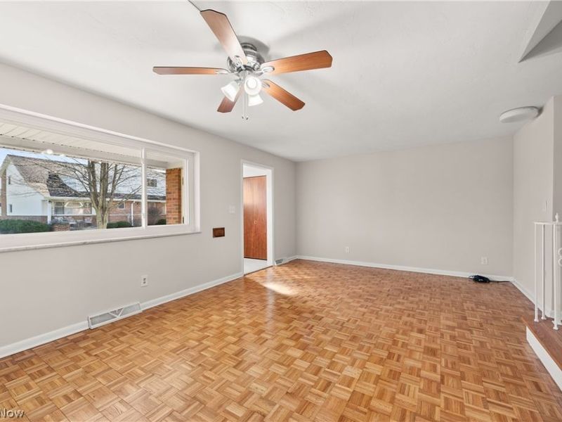 25555 Country Club Boulevard, North Olmsted, OH 44070 Photo 6